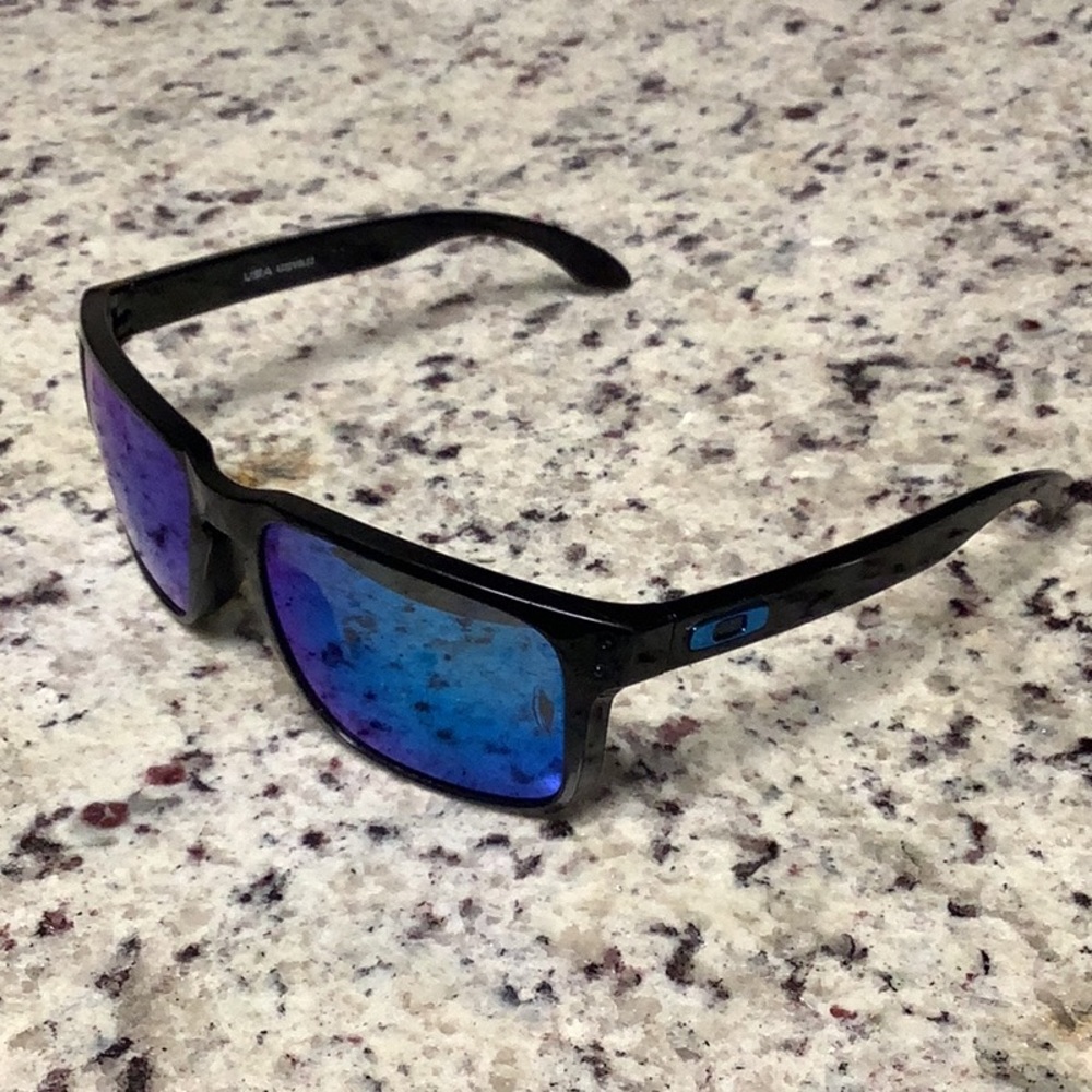 Oakley Holbrook sunglasses